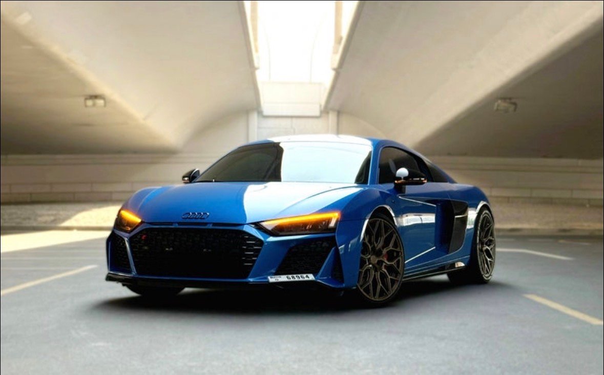 AUDI R8 COUPE V10 2023 - BLUE