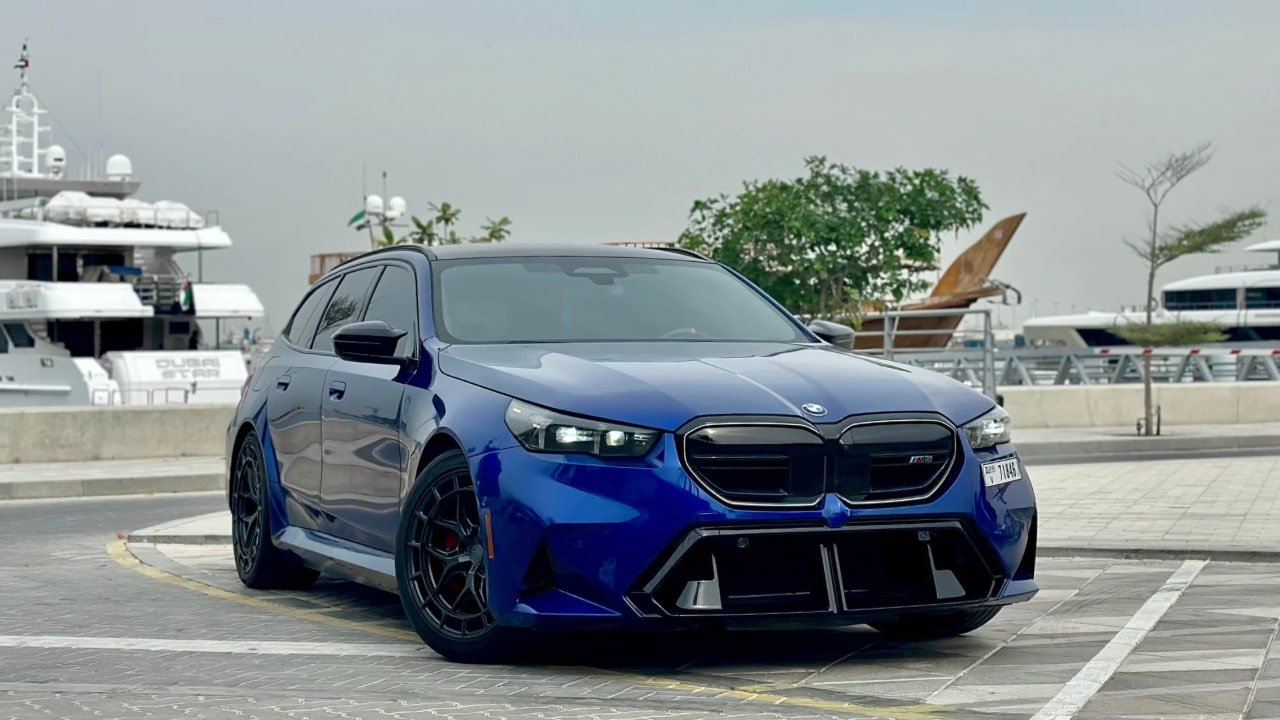 BMW M5 2025 – Blue